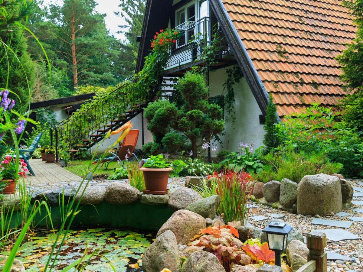 Lovely Apartment In Rusko With Pool Garden Ujście-Darłowskie Exteriör bild